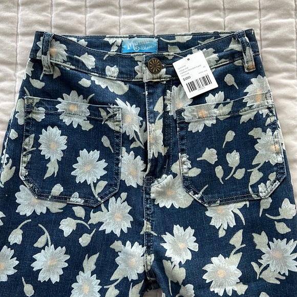 SOLD - Picture 5 of 6